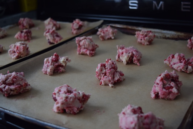 Lemon-raspberry-biscuits-recipe-lucyloves-foodblog