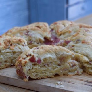 Cheese-bacon-scones-lucyloves-foodblog