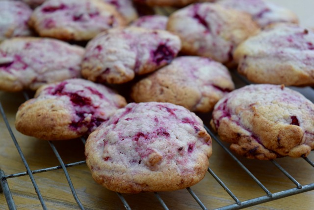 Lemon-raspberry-biscuits-recipe-lucyloves-foodblog