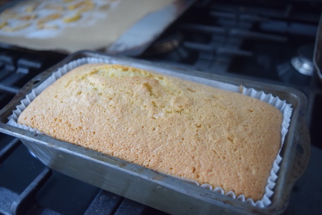 Gin-tonic-drizzle-cake-recipe-lucyloves-foodblog