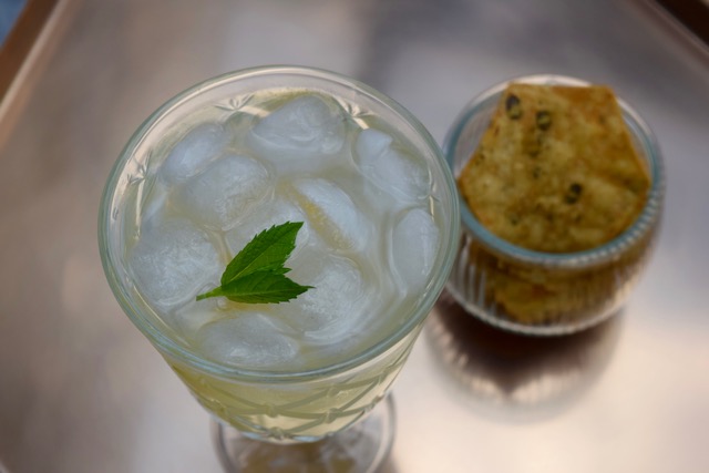 Gin-homemade-lemonade-recipe-lucyloves-foodblog