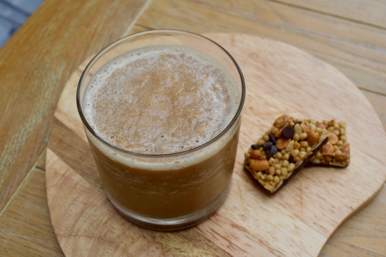 Coffee-date-cardamom-shake-recipe-lucyloves-foodblog