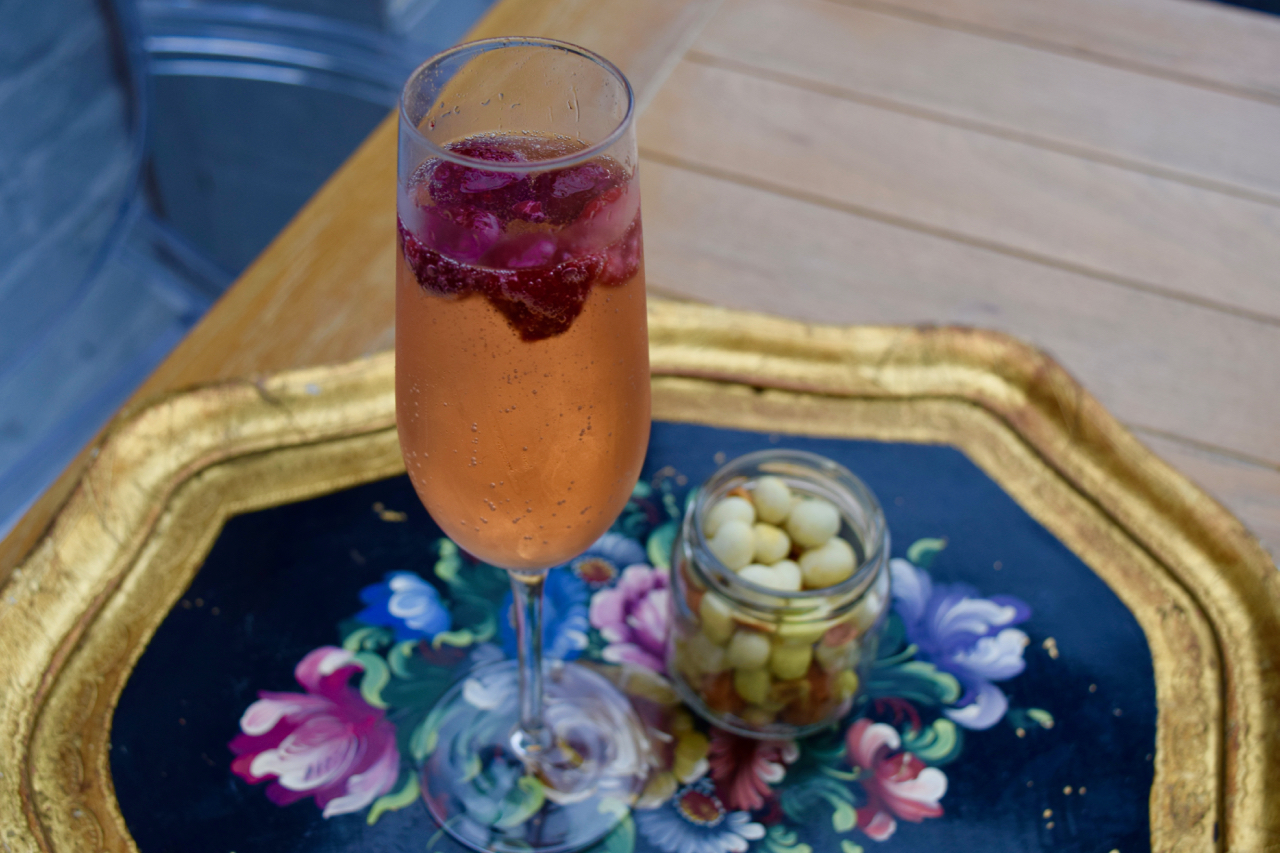 Raspberry-bellini-recipe-lucyloves-foodblog