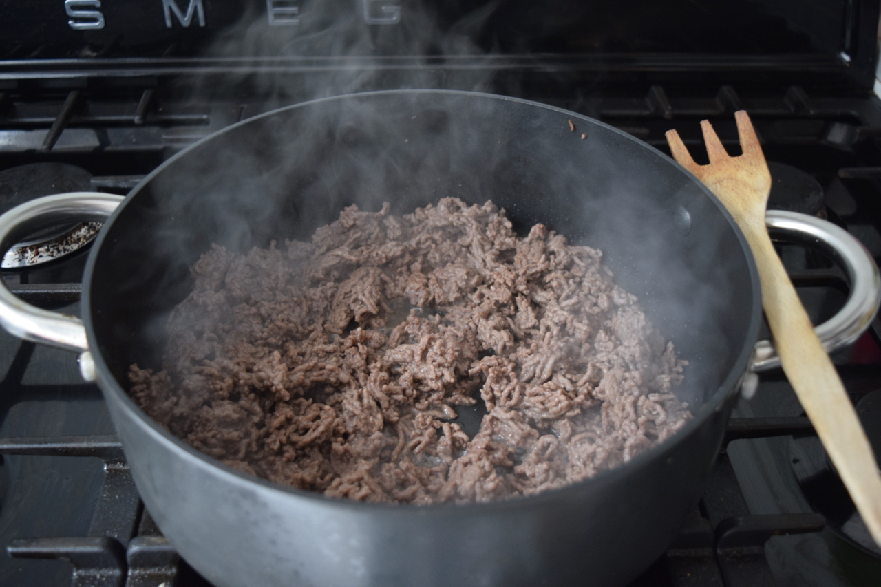 One-pot-chilli-mac-cheese-recipe-lucyloves-foodblog