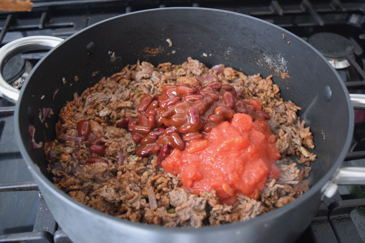 One-pot-chilli-mac-cheese-recipe-lucyloves-foodblog