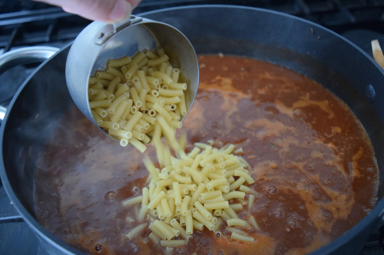 One-pot-chilli-mac-cheese-recipe-lucyloves-foodblog
