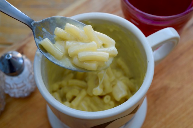 Mug-mac-and-cheese-recipe-lucy-loves-foodblog