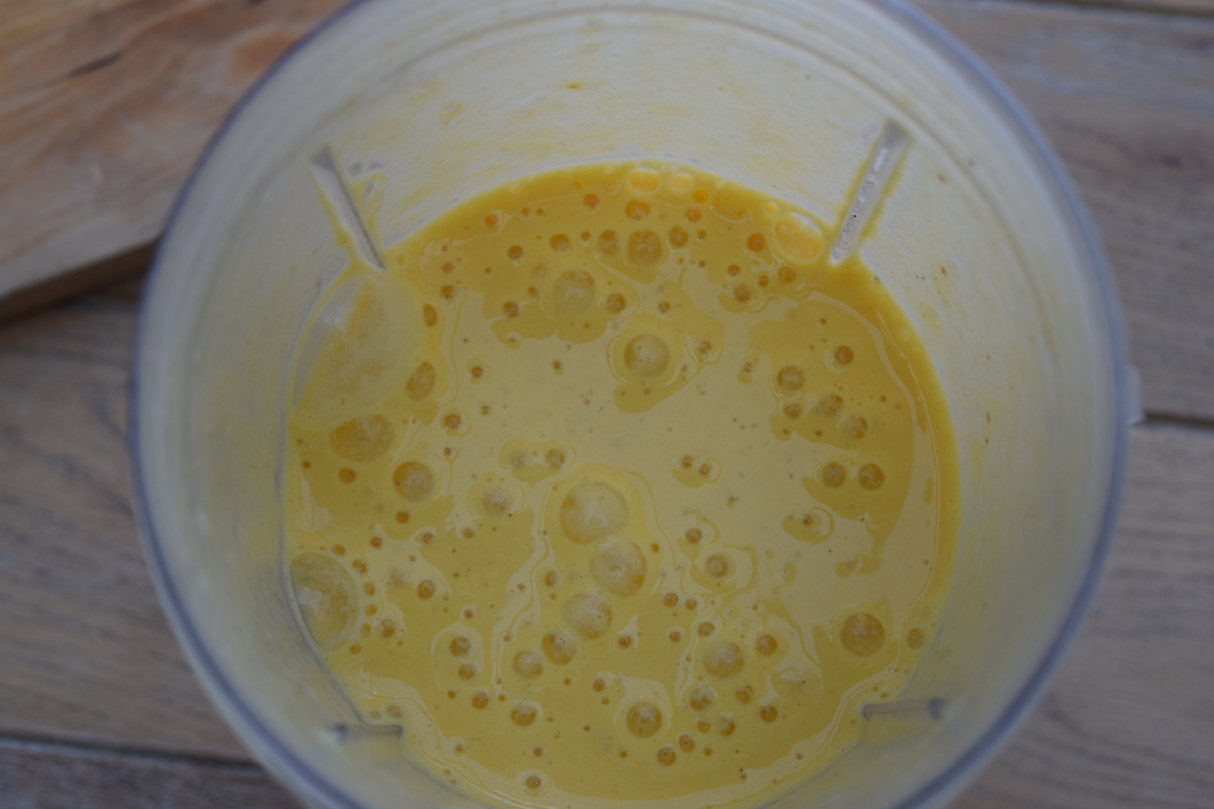 Mango-turmeric-smoothie-recipe-lucyloves-foodblog