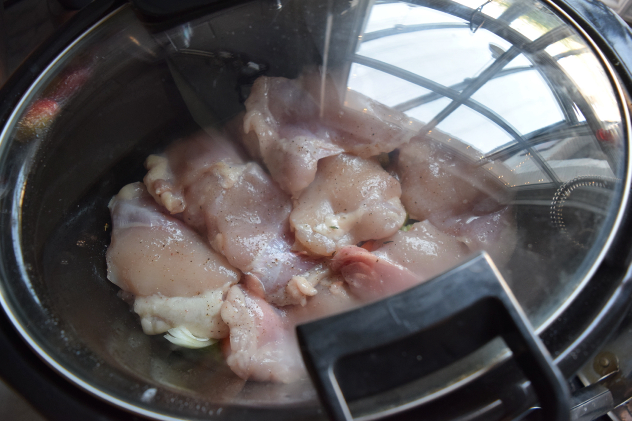 Slow-cooker-creamy-chicken-dumplings-recipe-lucyloves-foodblog