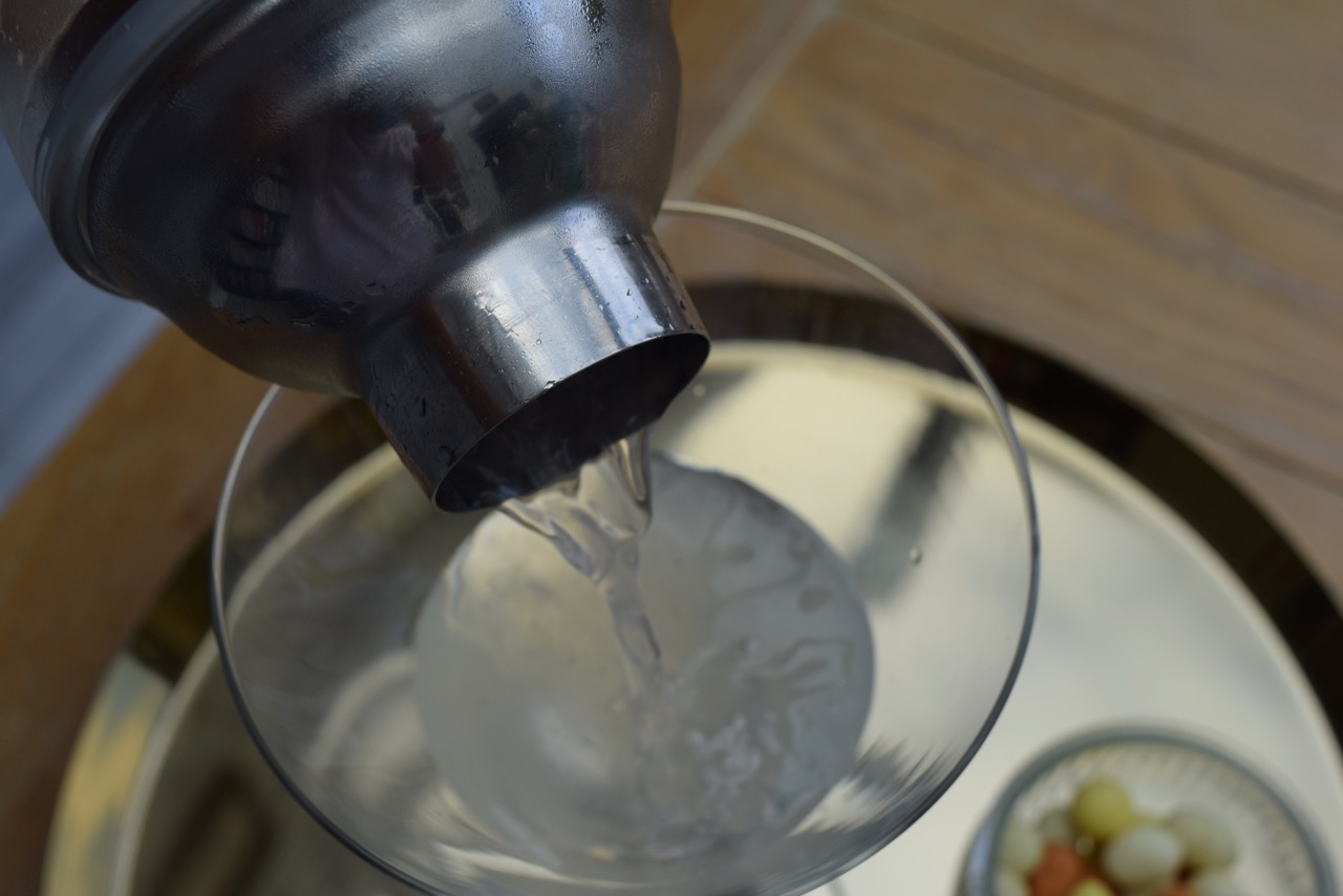 Elderflower-martini-recipe-lucyloves-foodblog