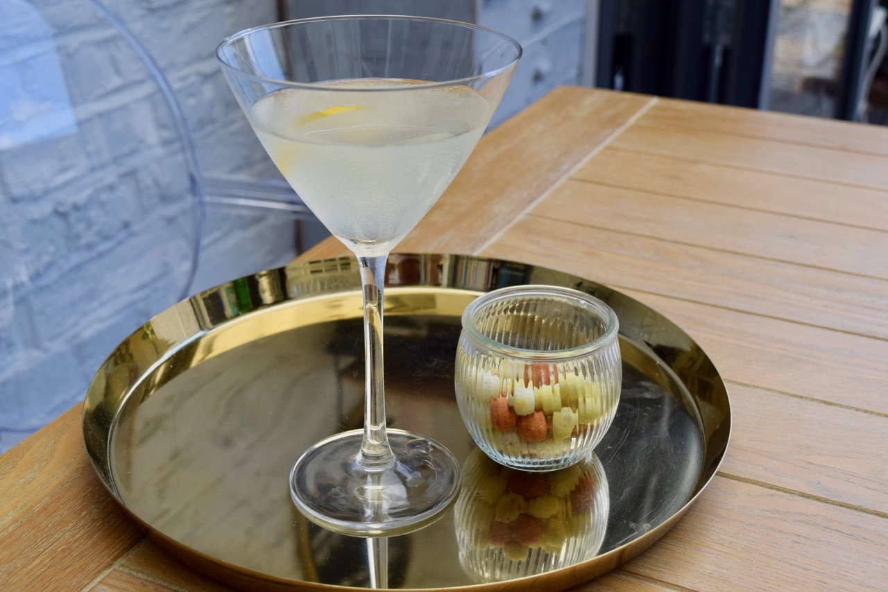 Elderflower-martini-recipe-lucyloves-foodblog