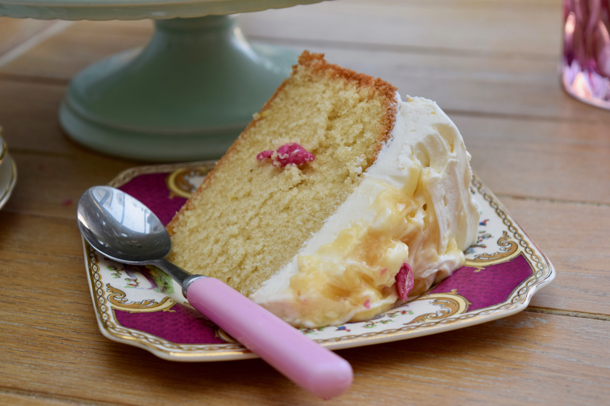 Lemon-mascarpone-cake-recipe-lucyloves-foodblog