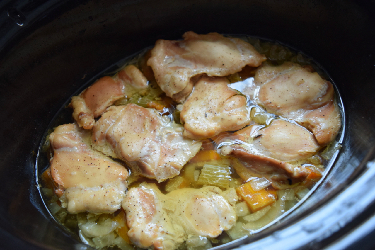 Slow-cooker-creamy-chicken-dumplings-recipe-lucyloves-foodblog