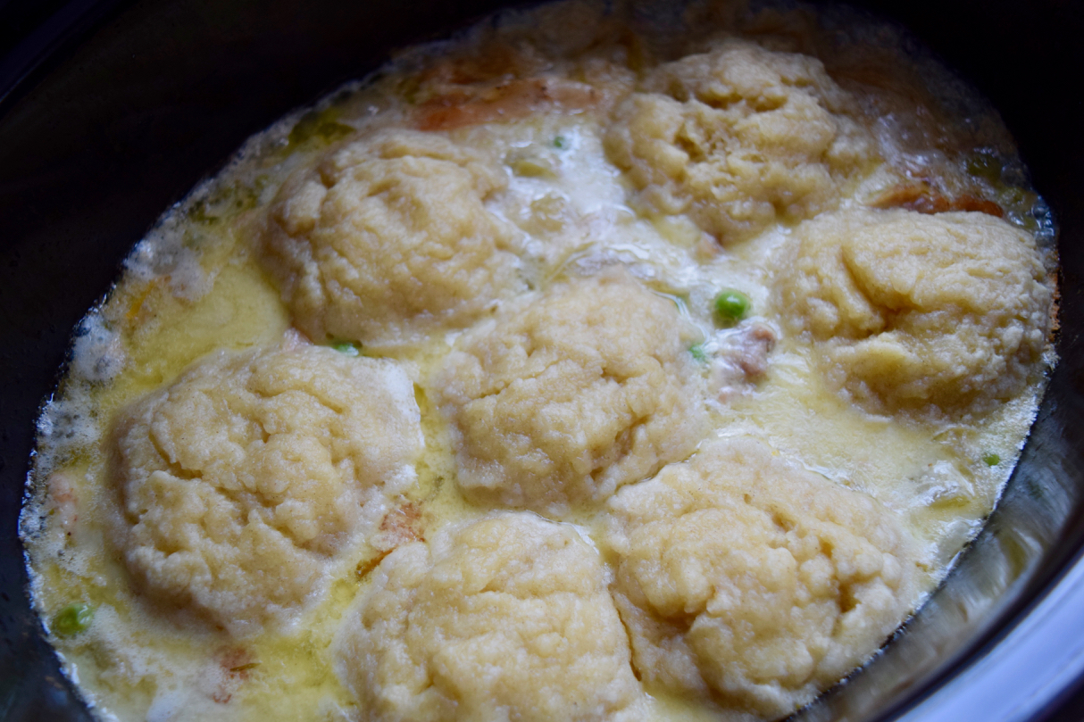 Slow-cooker-creamy-chicken-dumplings-recipe-lucyloves-foodblog