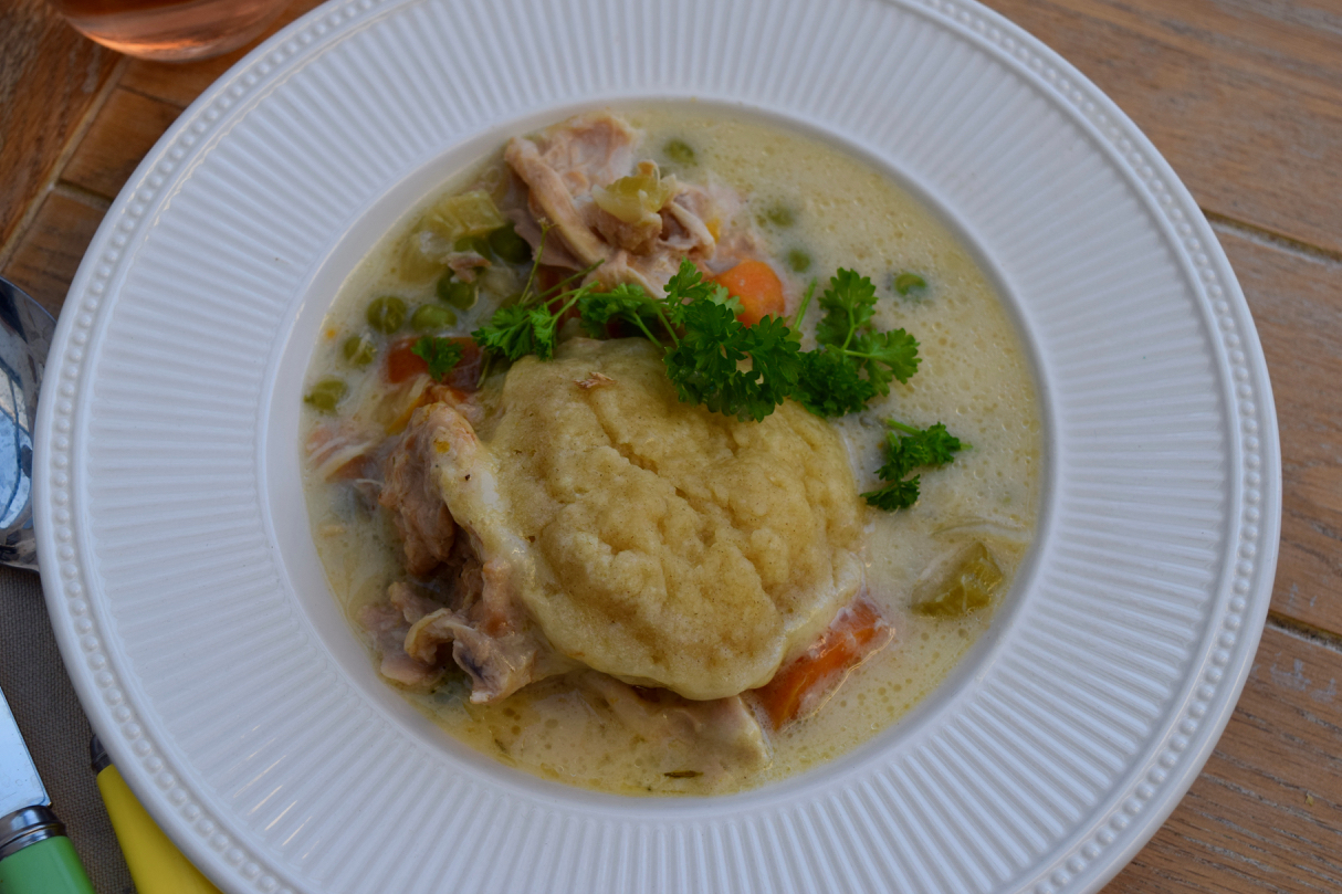 Slow-cooker-creamy-chicken-dumplings-recipe-lucyloves-foodblog