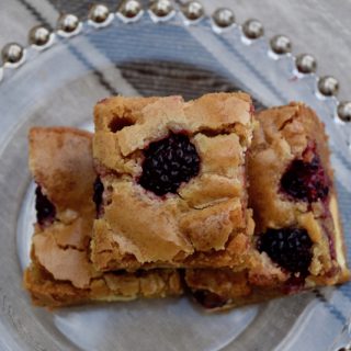 One-bowl-blackberry-blondies-recipe-lucyloves-foodblog