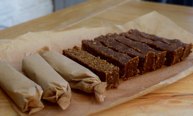 homemade-carrot-cake-nakd-bars-recipe-lucyloves-foodblog