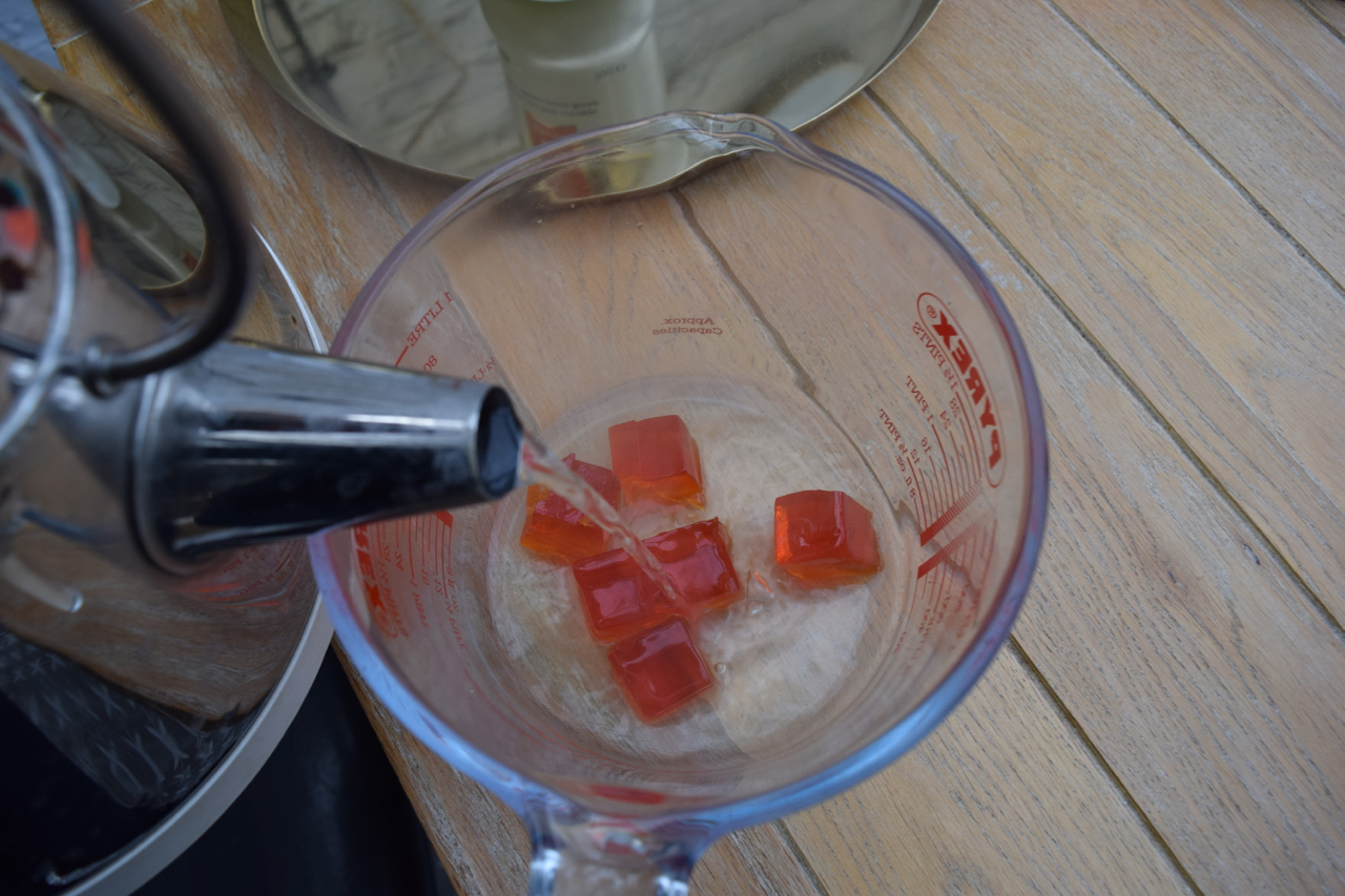 Peach-schnapps-jelly-shots-recipe-lucyloves-foodblog