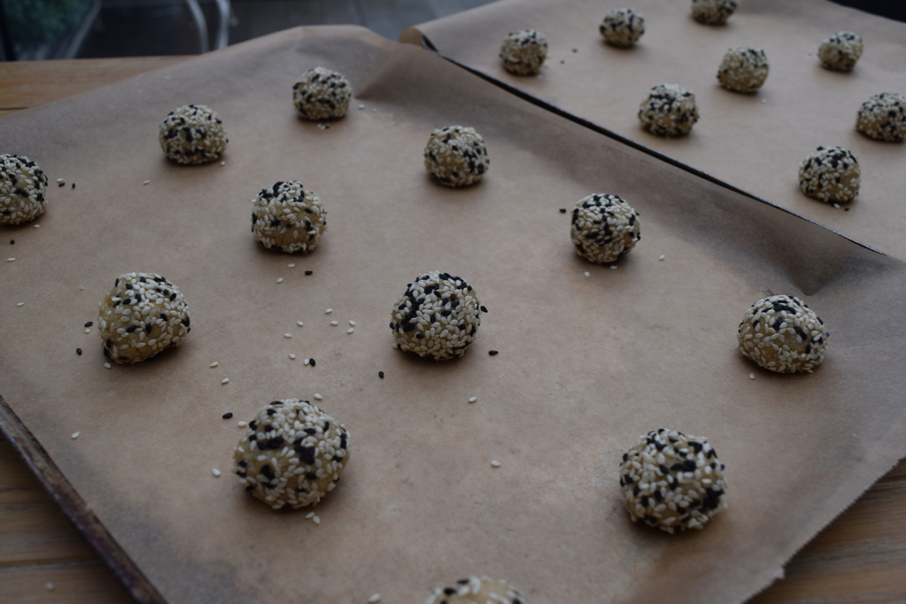 Tahini-sesame-cookies-recipe-lucyloves-foodblog