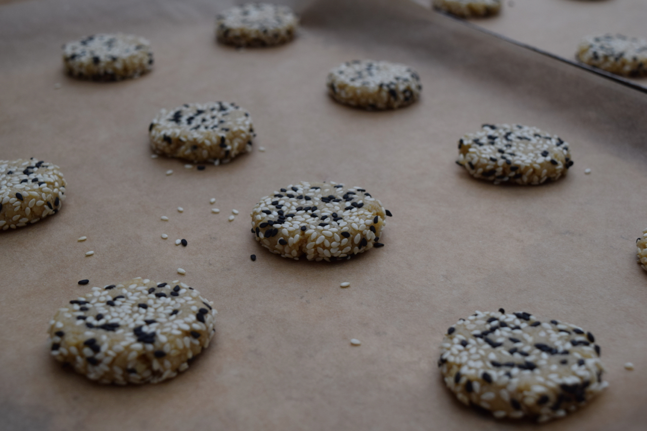 Tahini-sesame-cookies-recipe-lucyloves-foodblog