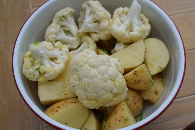 Tikka-chicken-traybake-recipe-lucyloves-foodblog
