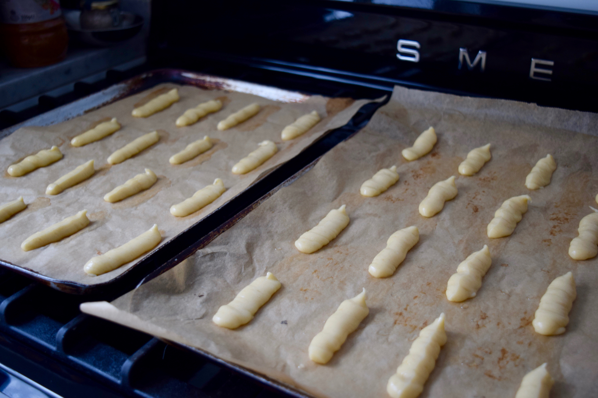 Tiny-eclairs-recipe-lucyloves-foodblog