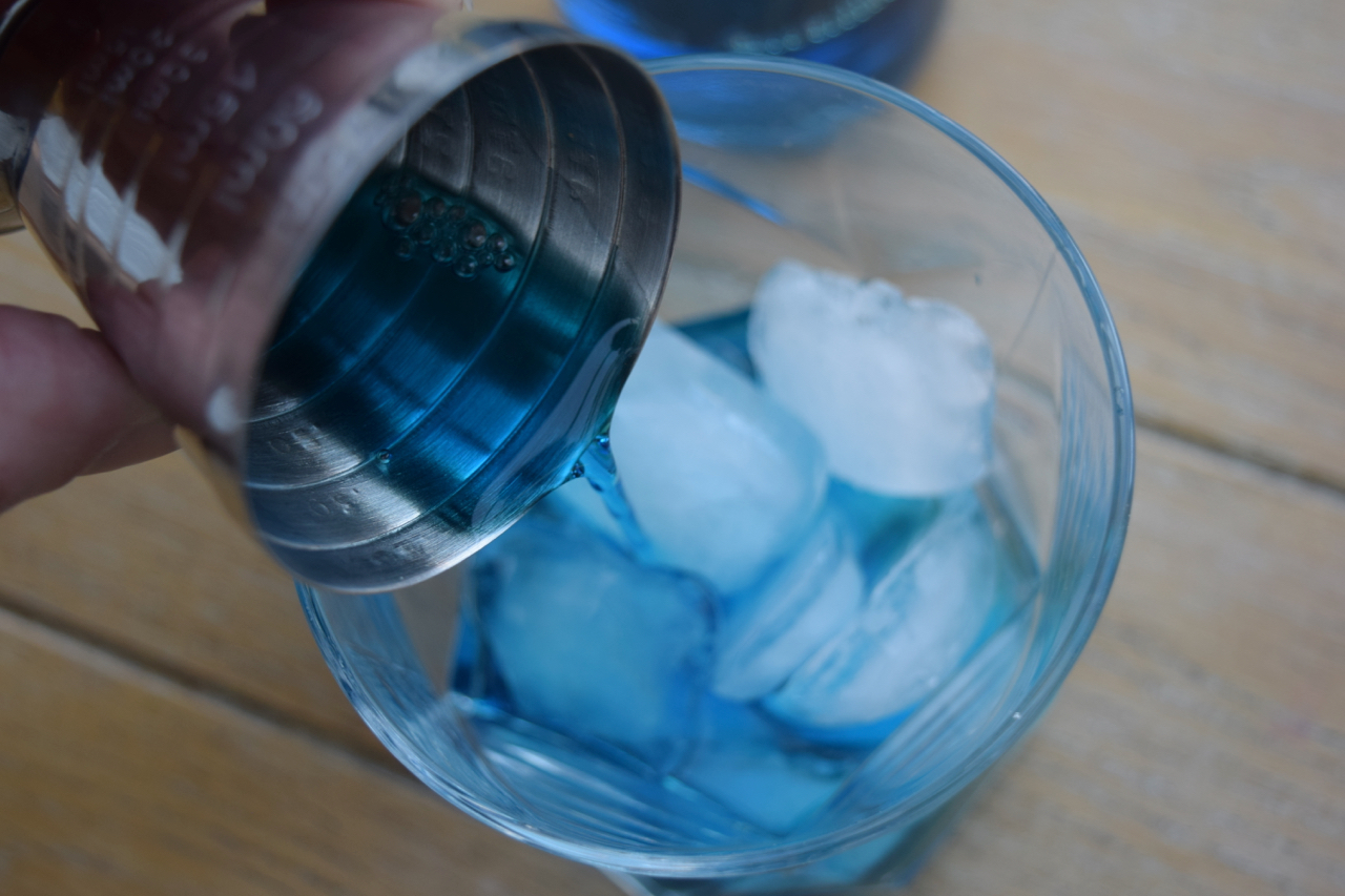 China-blue-cocktail-recipe-lucyloves-foodblog