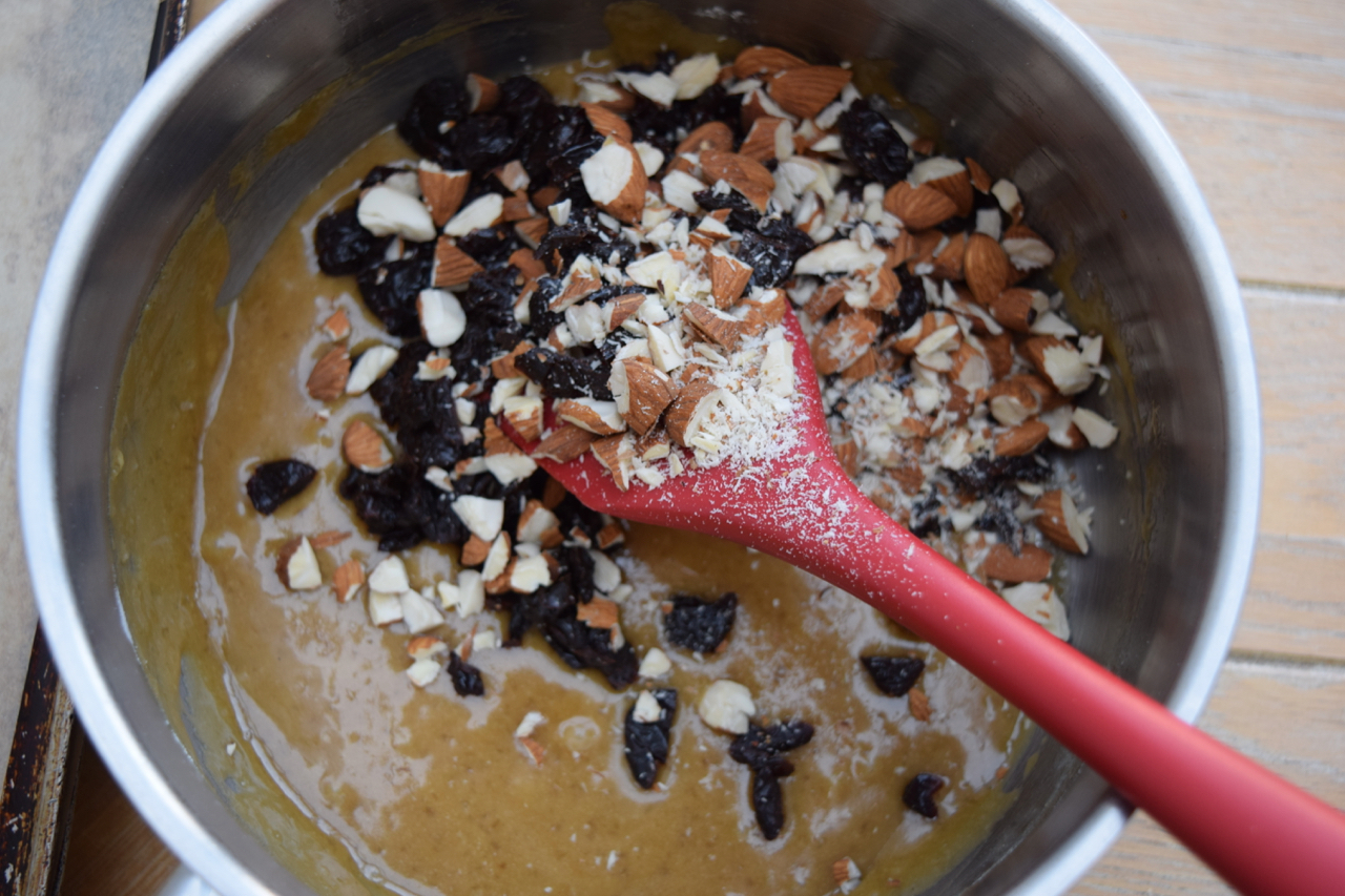 Cherry-white-chocolate-florentines-recipe-lucyloves-foodblog