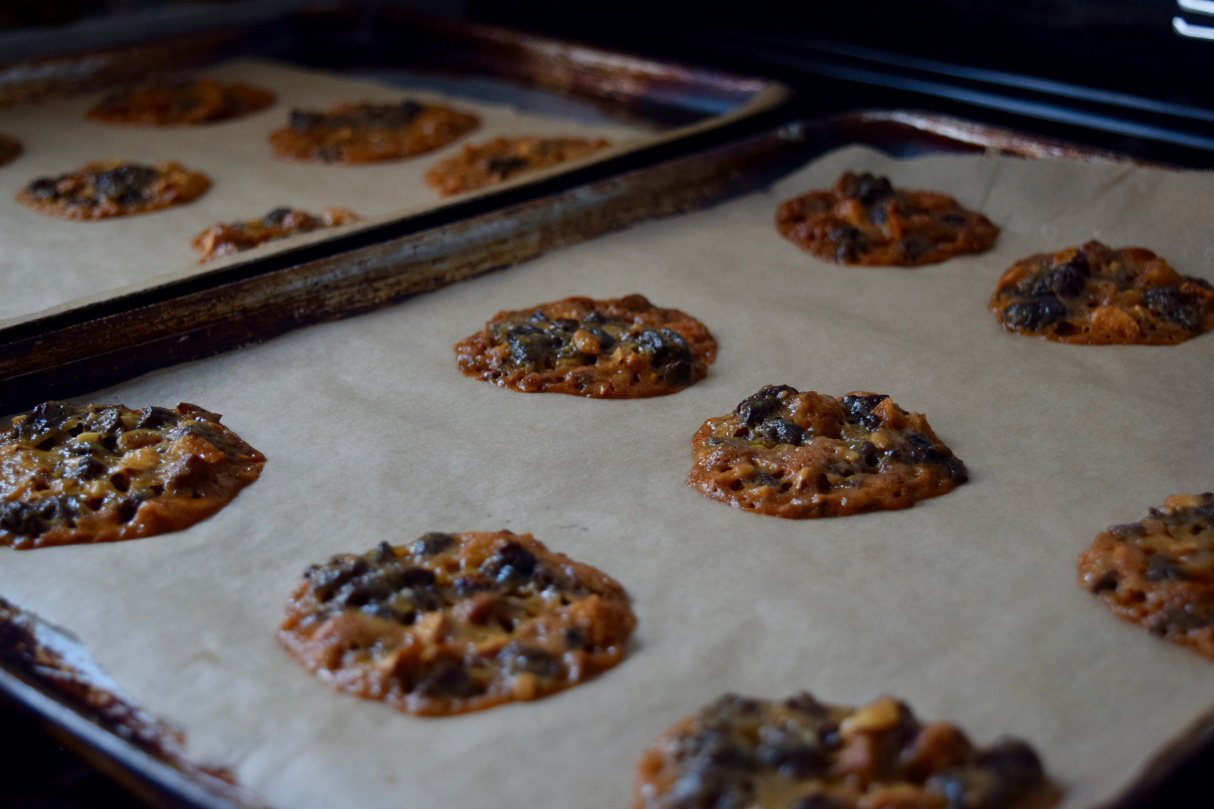 Cherry-white-chocolate-florentines-recipe-lucyloves-foodblog