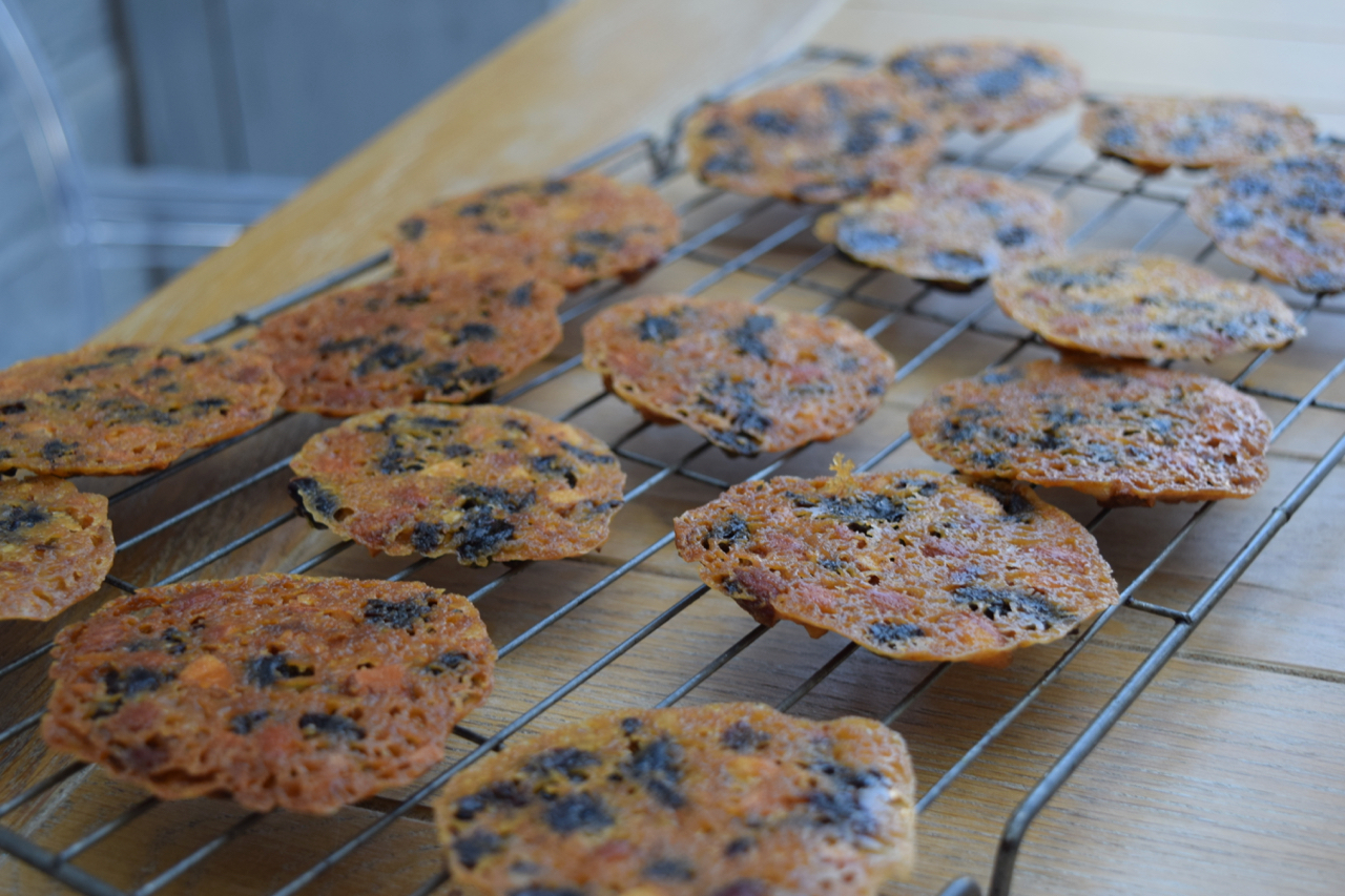 Cherry-white-chocolate-florentines-recipe-lucyloves-foodblog