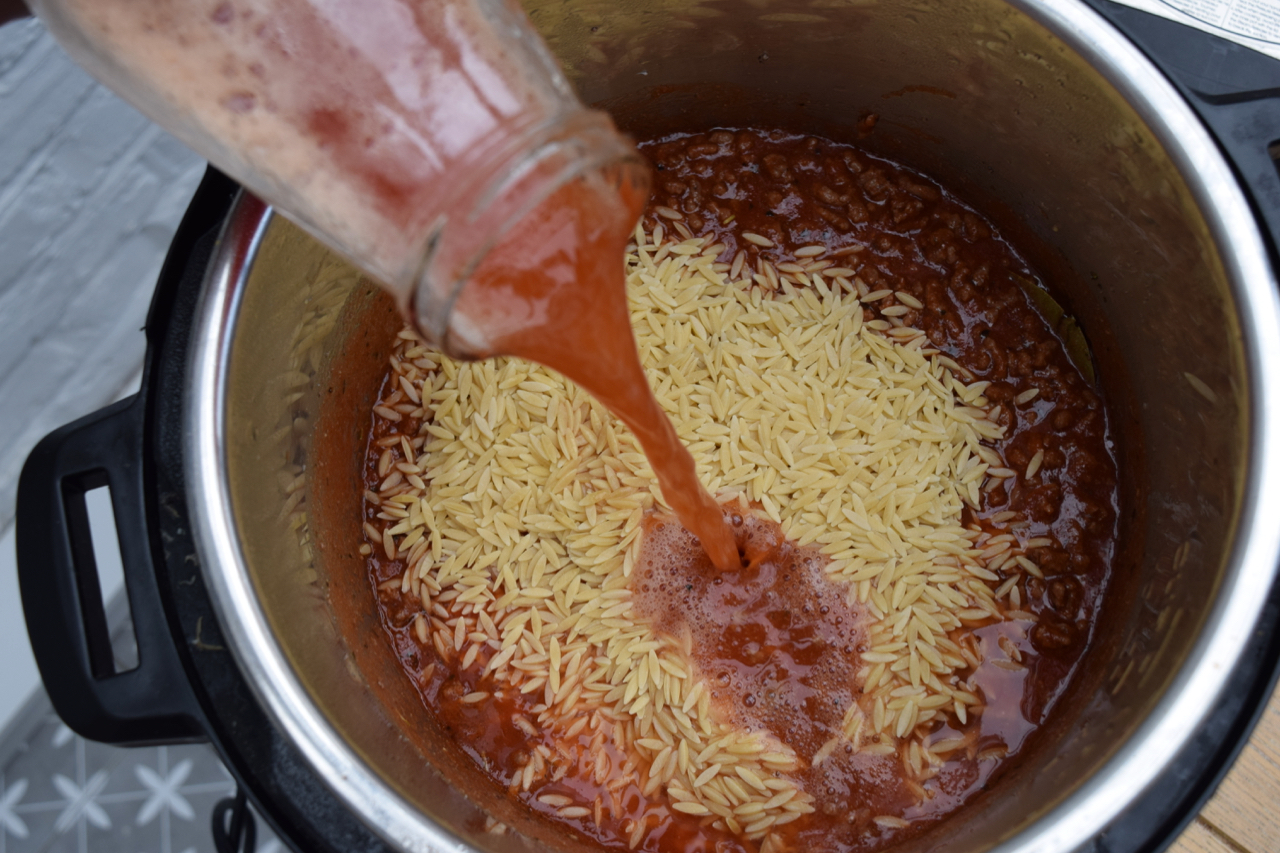 Instant-pot-orzo-bolognese-recipe-lucyloves-foodblog