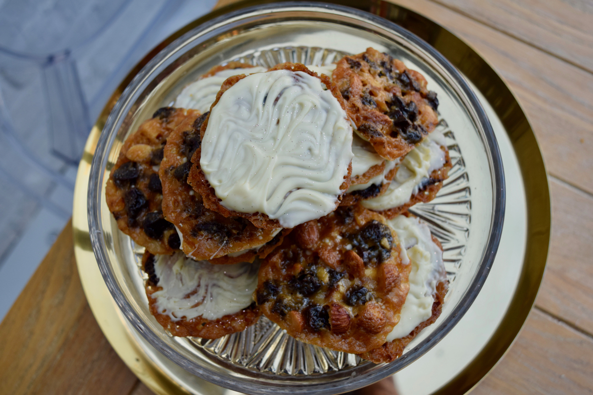 Cherry-white-chocolate-florentines-recipe-lucyloves-foodblog