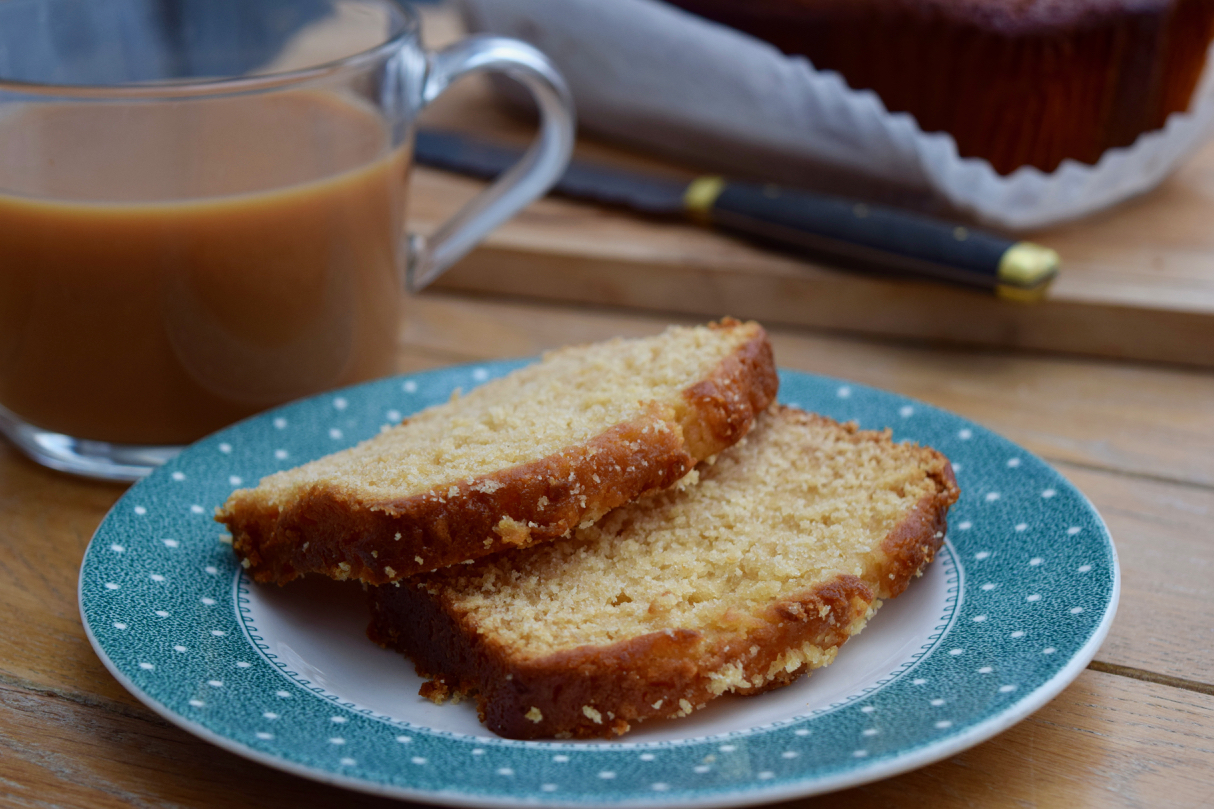 Sticky-syrup-loaf-cake-recipe-lucyloves-foodblog