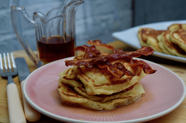 Fluffy-breakfast-pancakes-recipe-lucyloves-foodblog