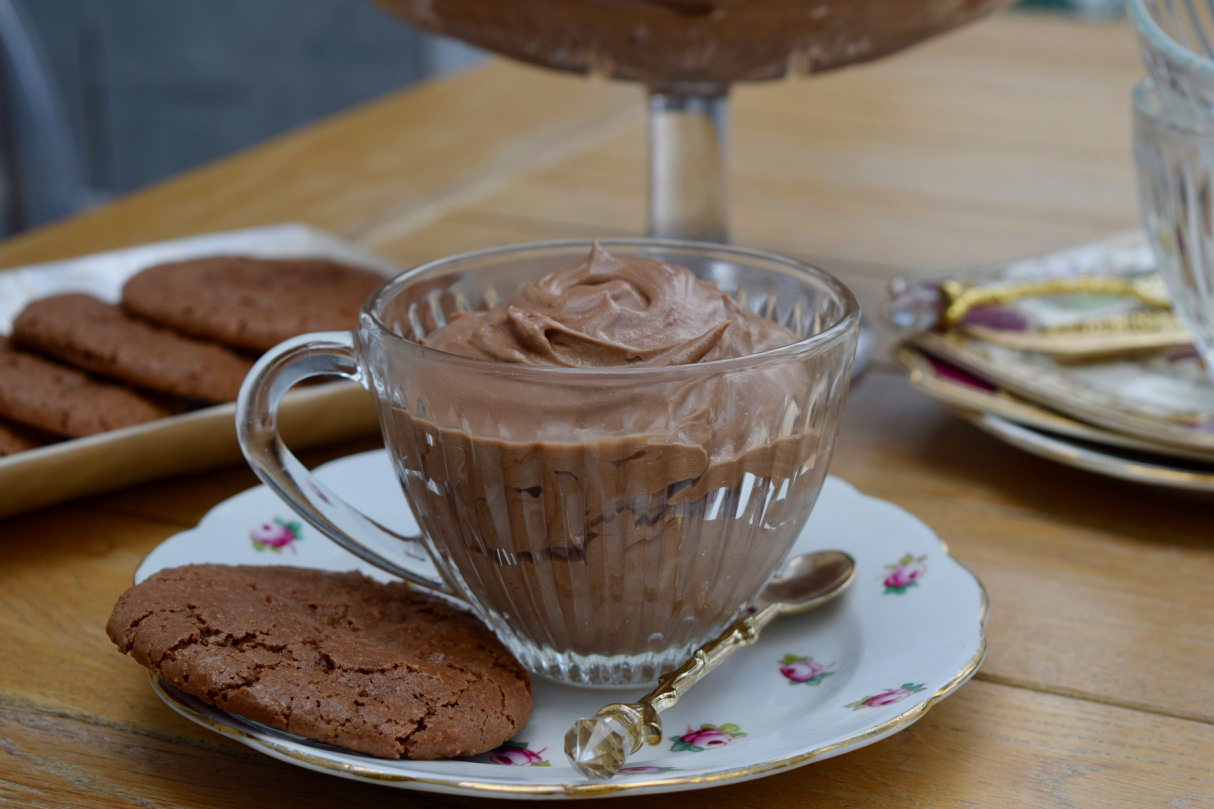 Chocolate-hazelnut-mousse-recipe-lucyloves-foodblog