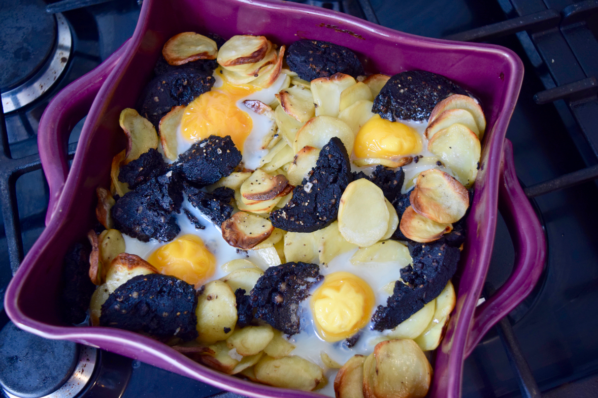 Black-pudding-potato-egg-bake-recipe-lucyloves-foodblog