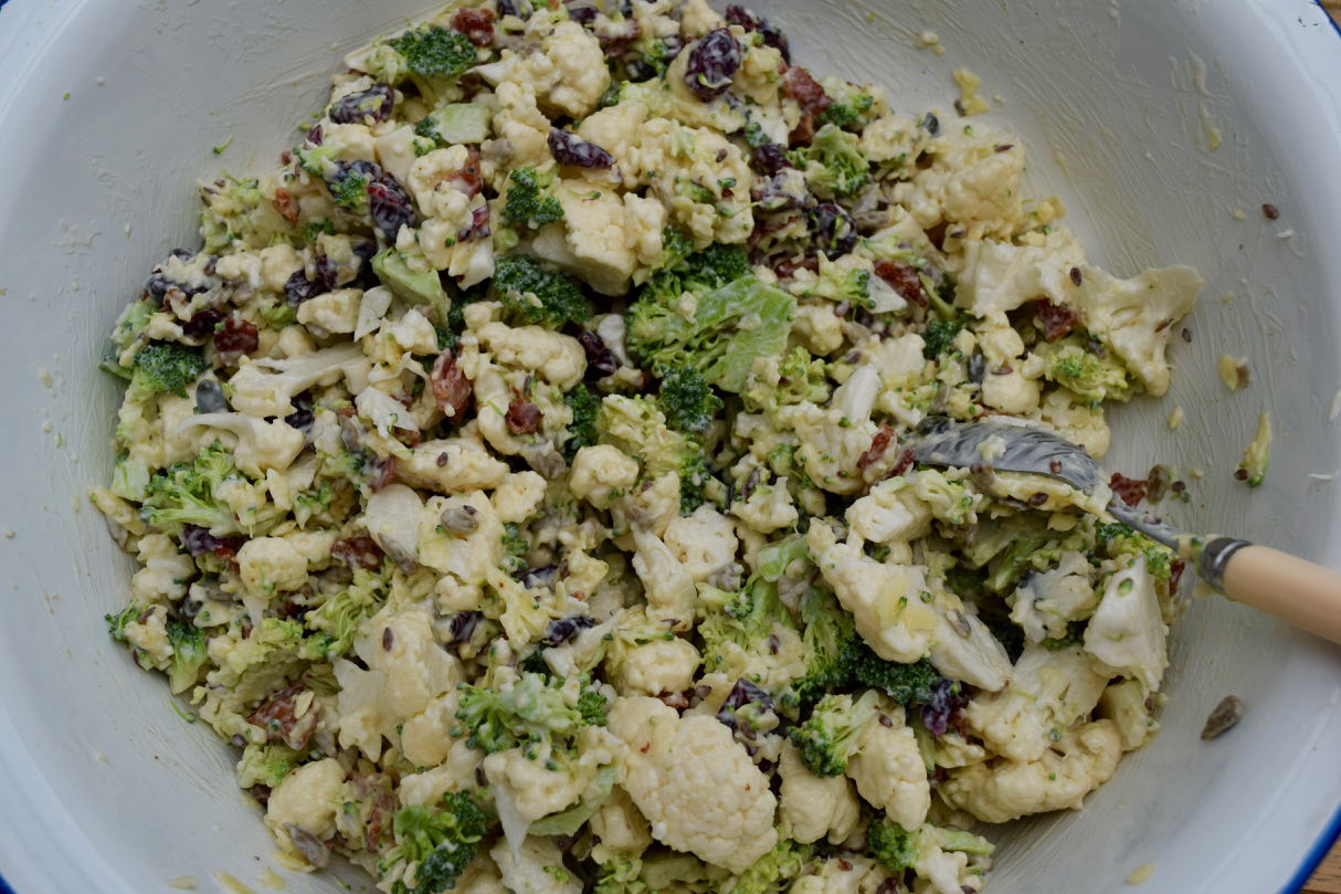 Raw-cauliflower-broccoli-salad-recipe-lucyloves-foodblog