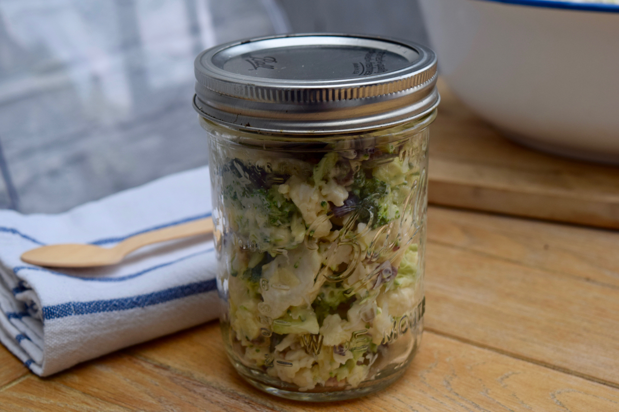 Raw-cauliflower-broccoli-salad-recipe-lucyloves-foodblog