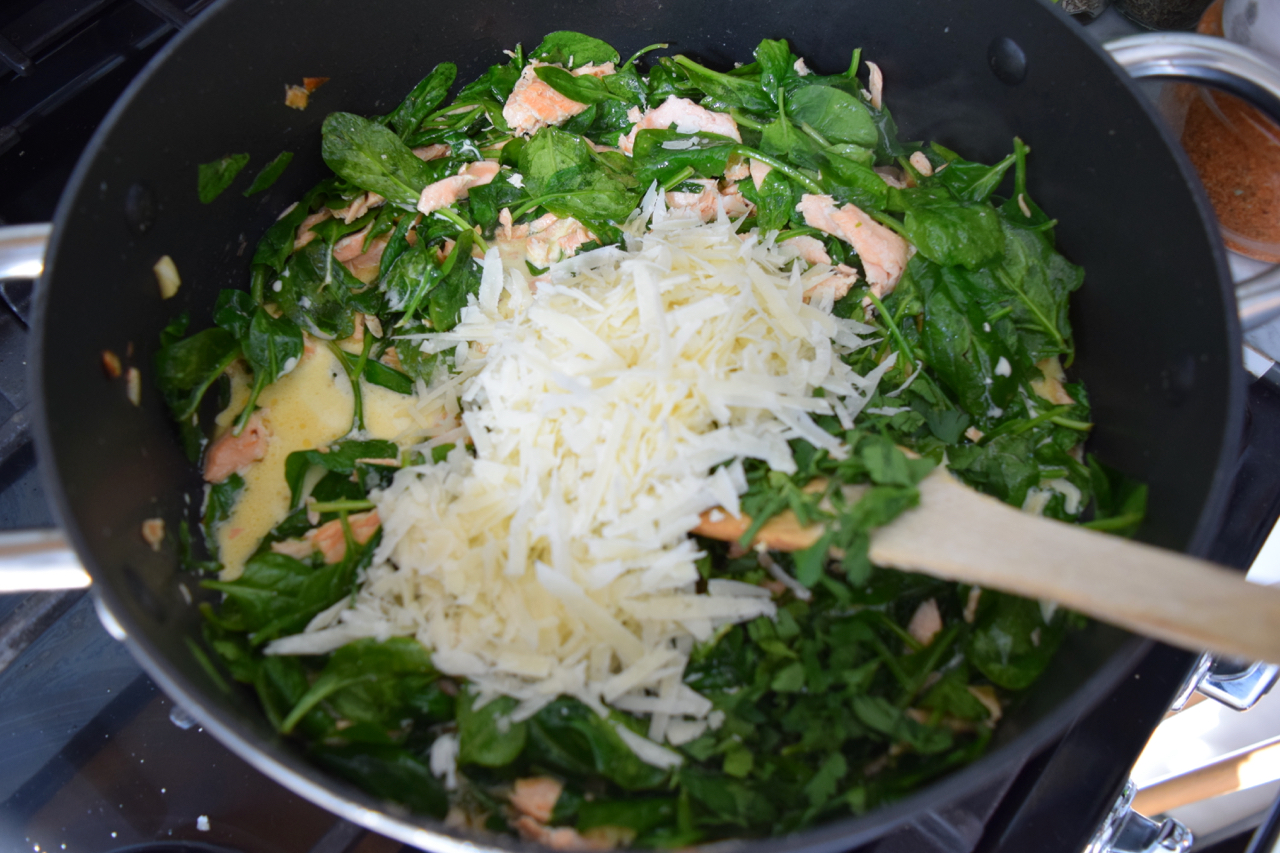 Pasta-salmon-spinach-recipe-lucyloves-foodblog