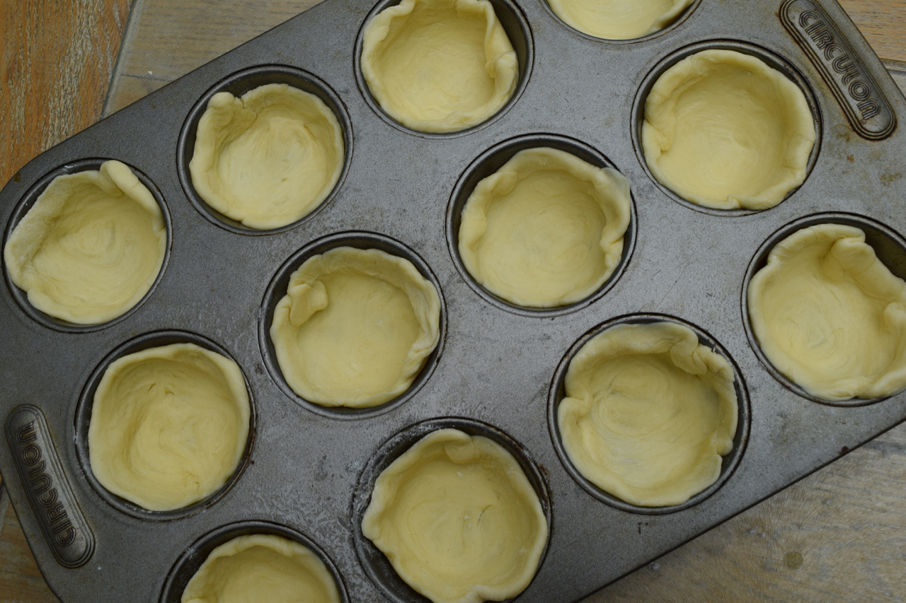 Portugese-custard-tarts-recipe-lucyloves-foodblog