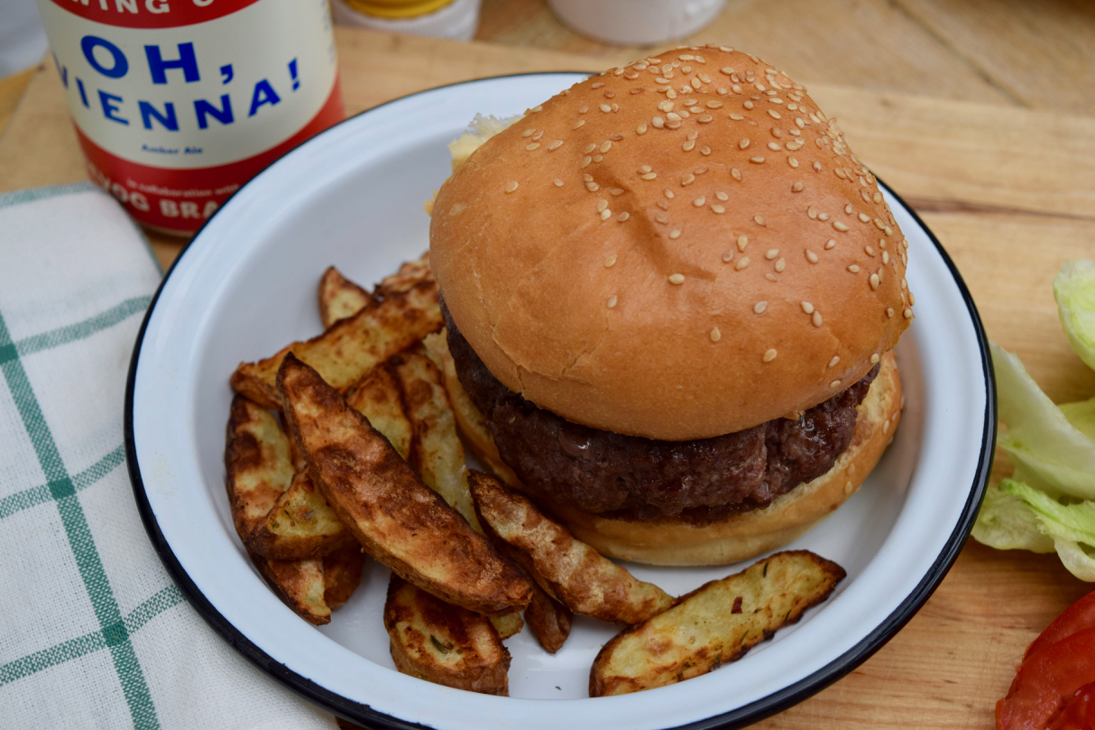 Juicy-lucy-burgers-recipe-lucyloves-foodblog