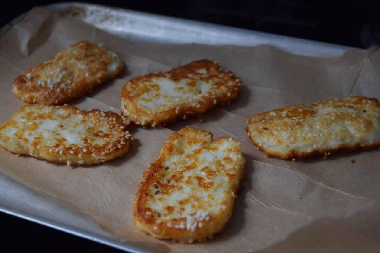 sesame-halloumi-burgers-recipe-lucyloves-foodblog