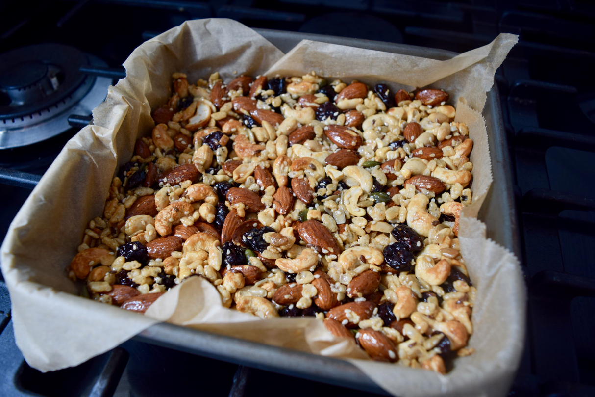 homemade-fruit-nut-kind-bars-recipe-lucyloves-foodblog