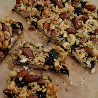 homemade-fruit-nut-kind-bars-recipe-lucyloves-foodblog