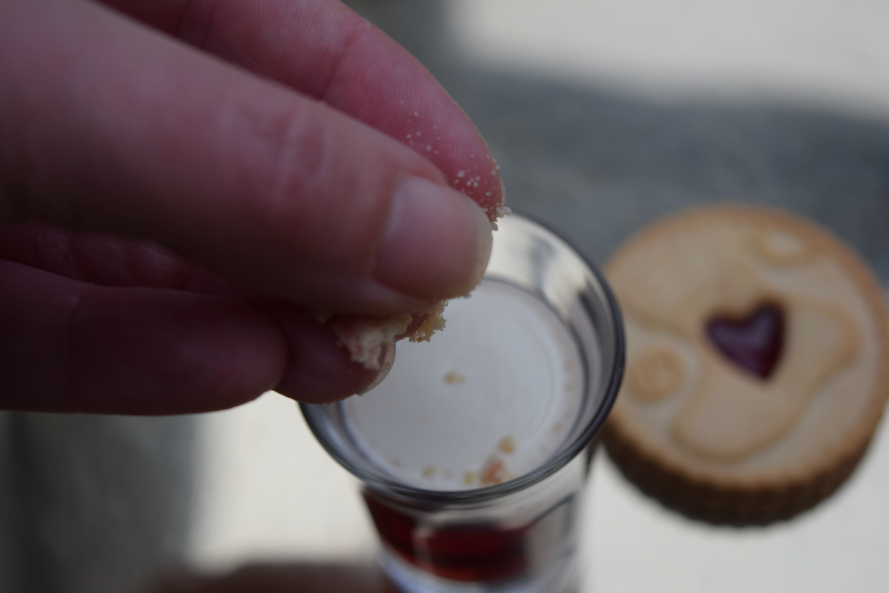 Jammie Dodger Shot from Lucy Loves Food Blog