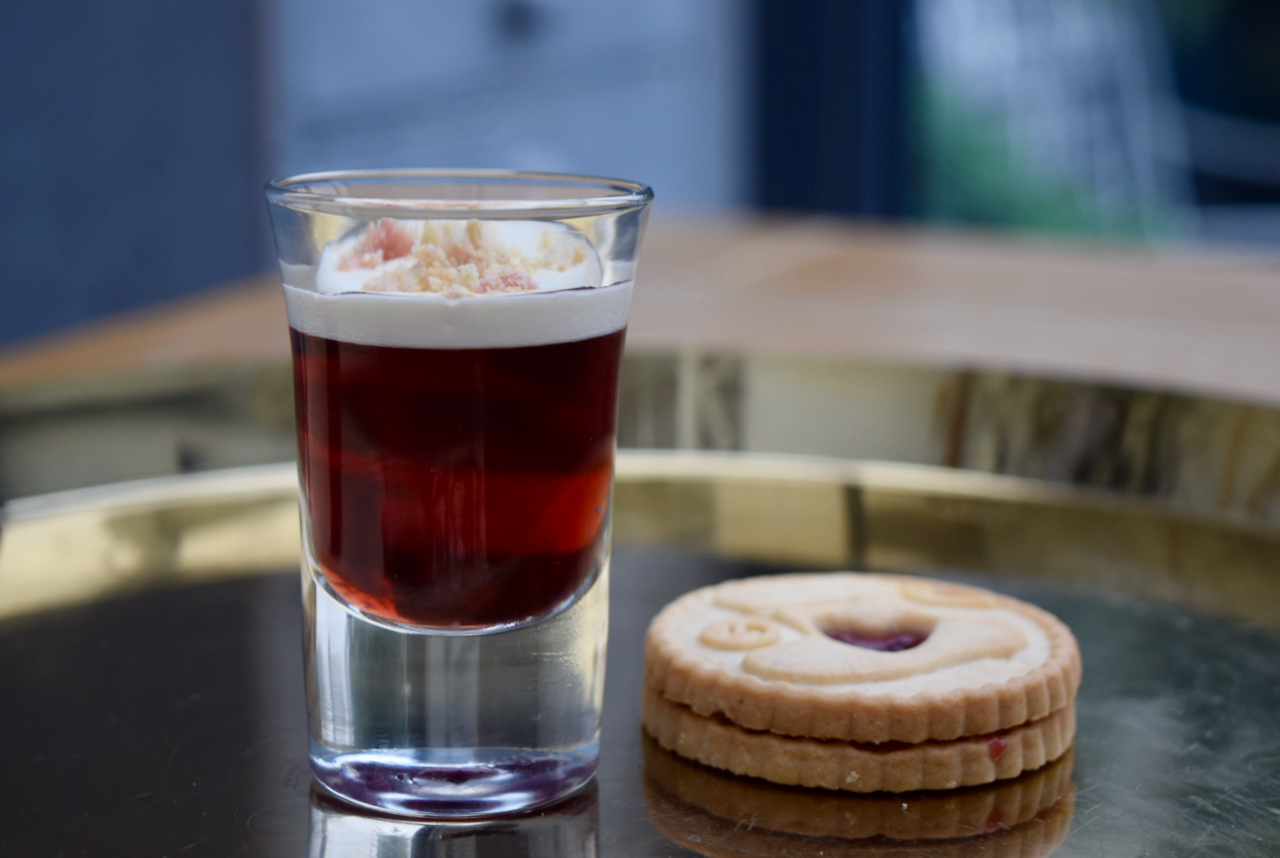 Jammie Dodger Shot from Lucy Loves Food Blog