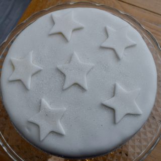 Christmas cake recipe from Lucy Loves Food Blog