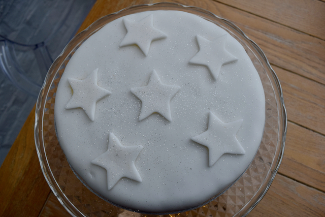Christmas cake recipe from Lucy Loves Food Blog