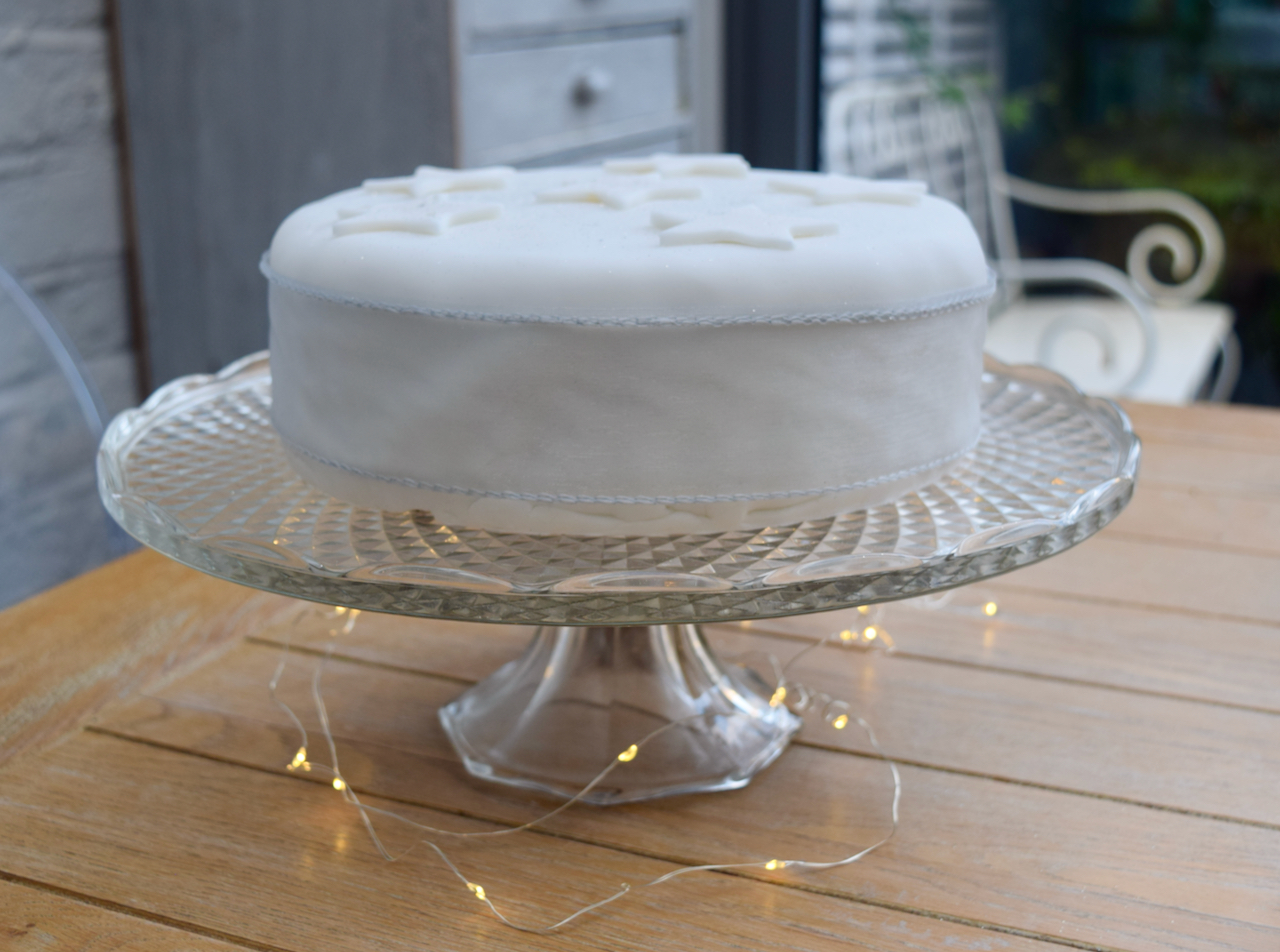 Christmas cake recipe from Lucy Loves Food Blog