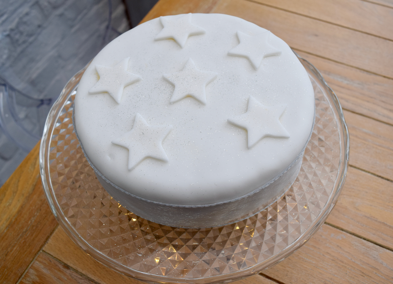 Christmas Cake recipe from Lucy Loves Food Blog